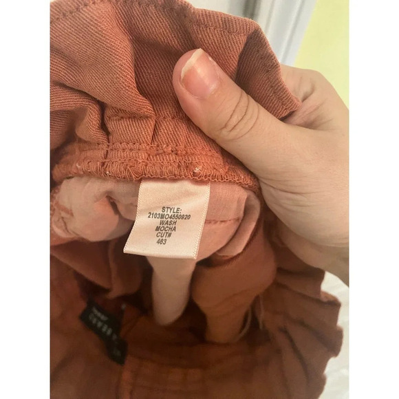 Veronica Beard Karter Pleated Pants - Picture 9 of 14